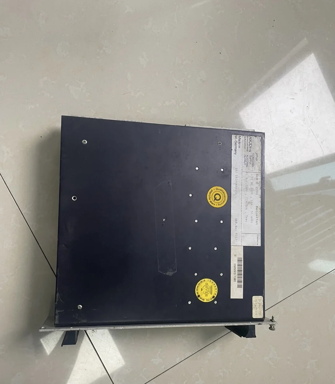 متوفر محرك الأقراص DKR E 2201 بحالة جيدة #3