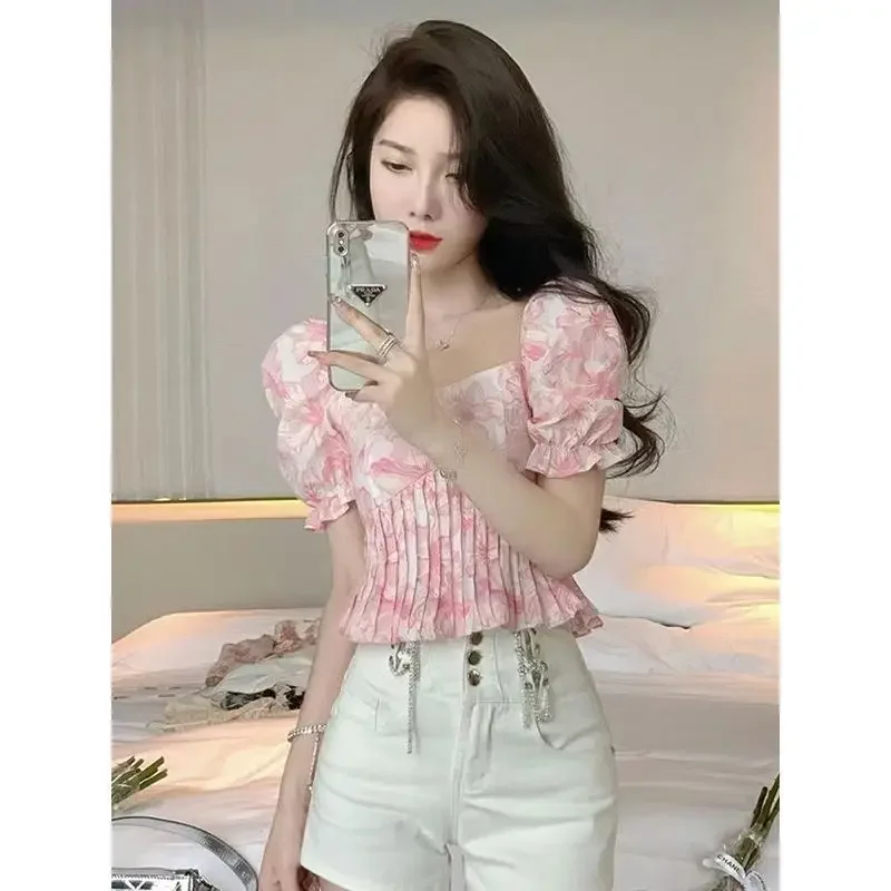 

Niche Unique Floral Shirt Short and Unique Beautiful Design Square Collar Top