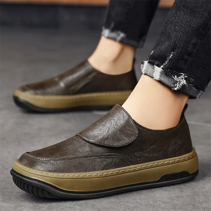 

Loafers Luxury Brand Mens Casual Shoes Summer Lightweight Breathable Sneakers Mocassins Non-Slip Comfy Soft Soled Driving Shoes
