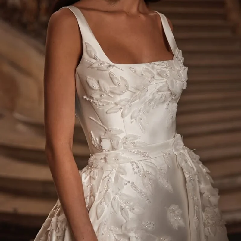 

Атласные белые свадебные платья. Корсет, блестящая кружевная наклейка с открытыми плечами, съемные платья с цветами, многослойные. На заказ.