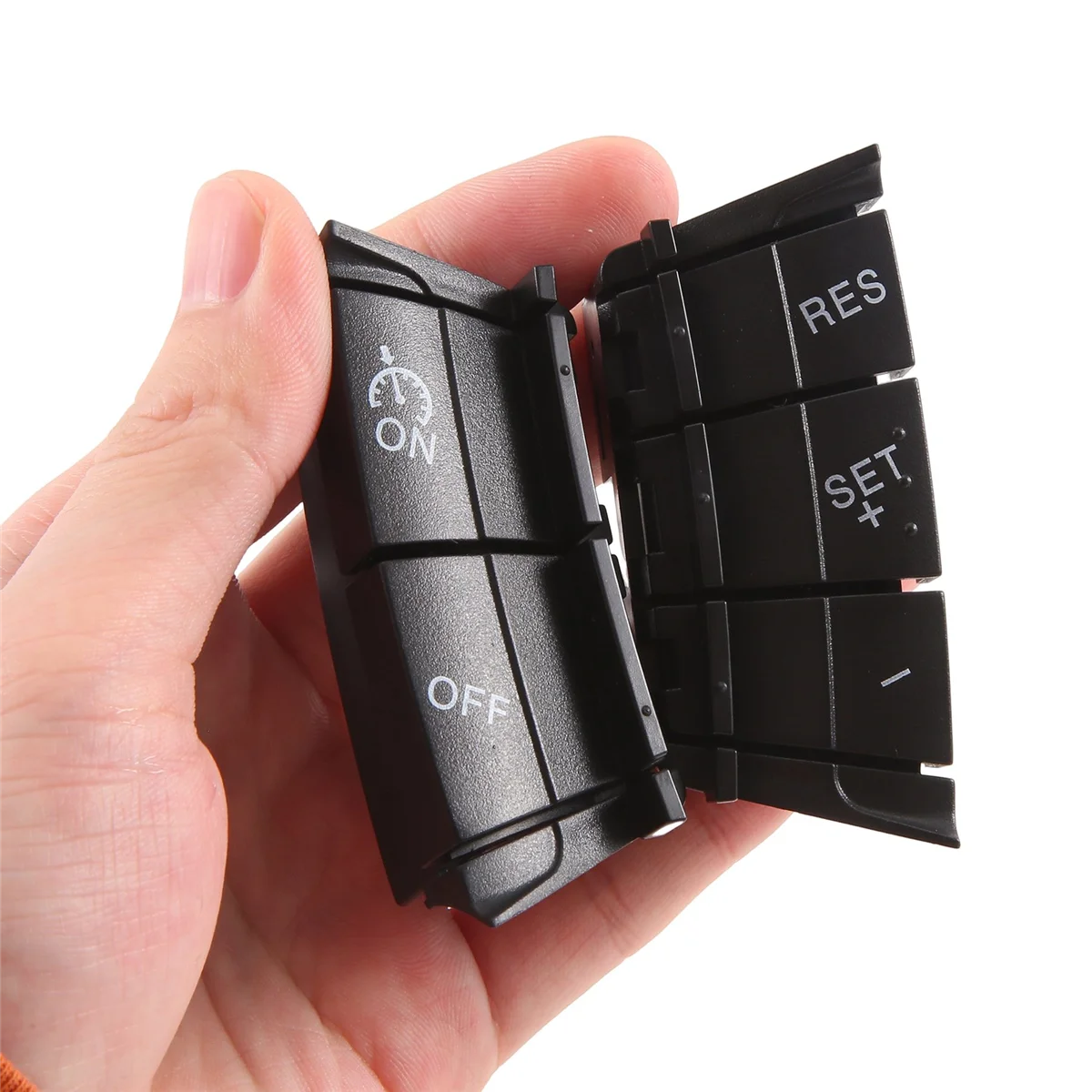 Sistem Kontrol Kecepatan Pelayaran Roda Kemudi Mobil untuk Ford Focus 2 Mk2 2005-2011 Tombol Roda Kemudi Multifungsi—L49A