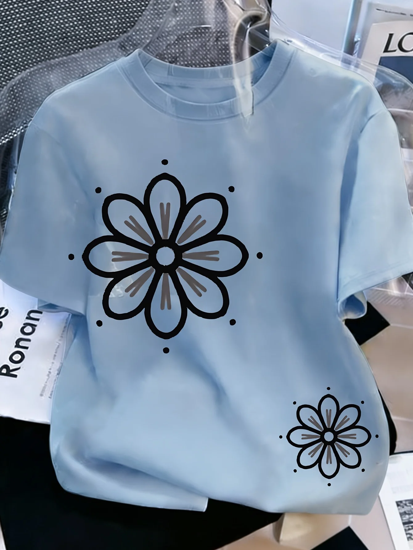 Floral Print Retro T-shirt Round Neck Casual Top Suitable for Summer and Spring Women's Personalized Clothing