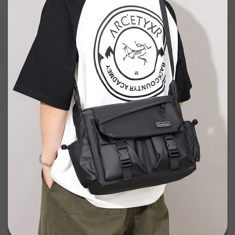 Men's crossbody bag, workwear-style single-shoulder bag, large-capacity double-buckle waterproof single-shoulder bag