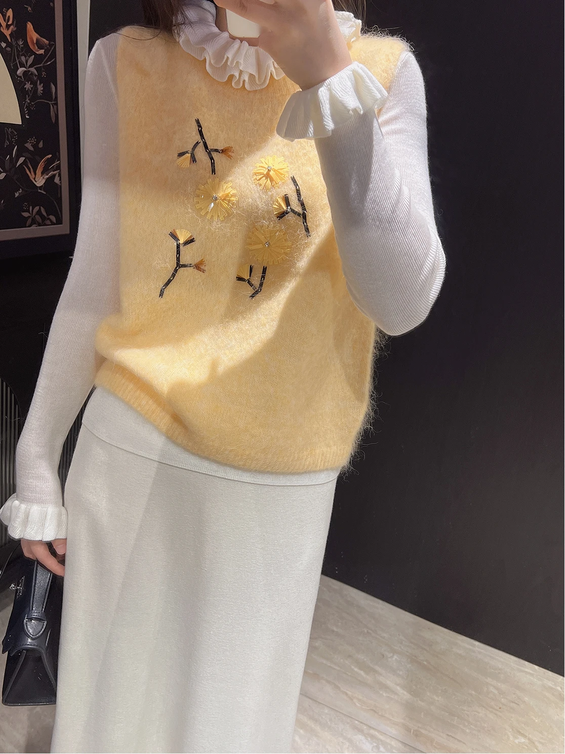 

Элитный Жилет из Шерсти Альпака с Вышивкой, Женский Теплый Жилет с Искусственным Жемчугом и 3D Цветочным Узором, для Повседневной Носки, с Круглым Вырезом, Зимняя Куртка