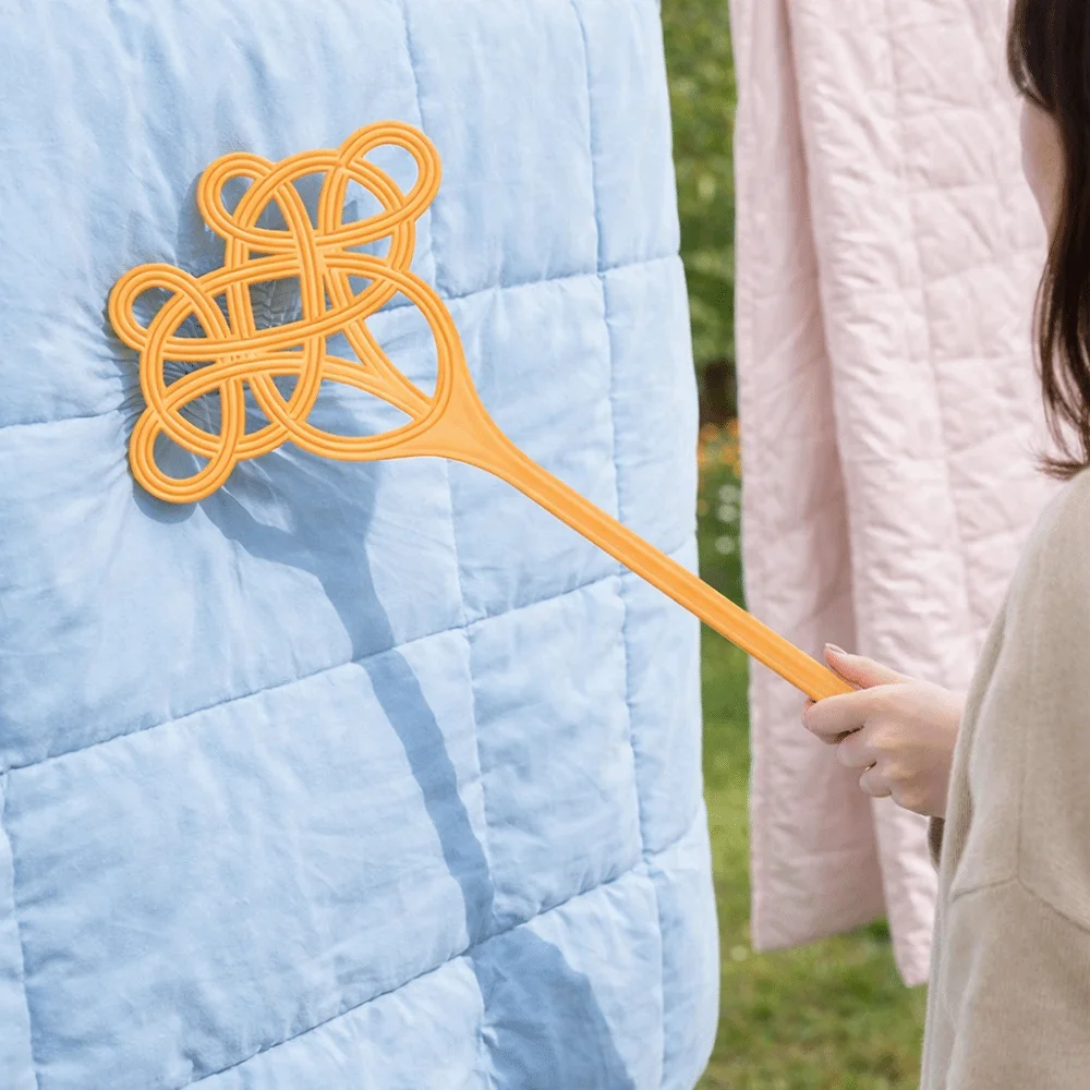 

Cleaning Tool Long Handle Plastic Quilt Beater Dust Removal Lightweight Dust Beater Carpet Beater Quilt Cleaning
