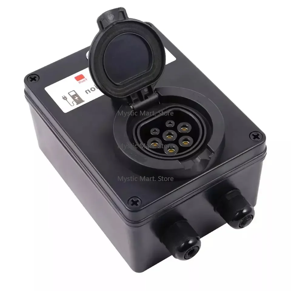 

EV Charger Plastic Enclosure Wall Box 7-22kw Type 2 Female Socket for Car Charging Station