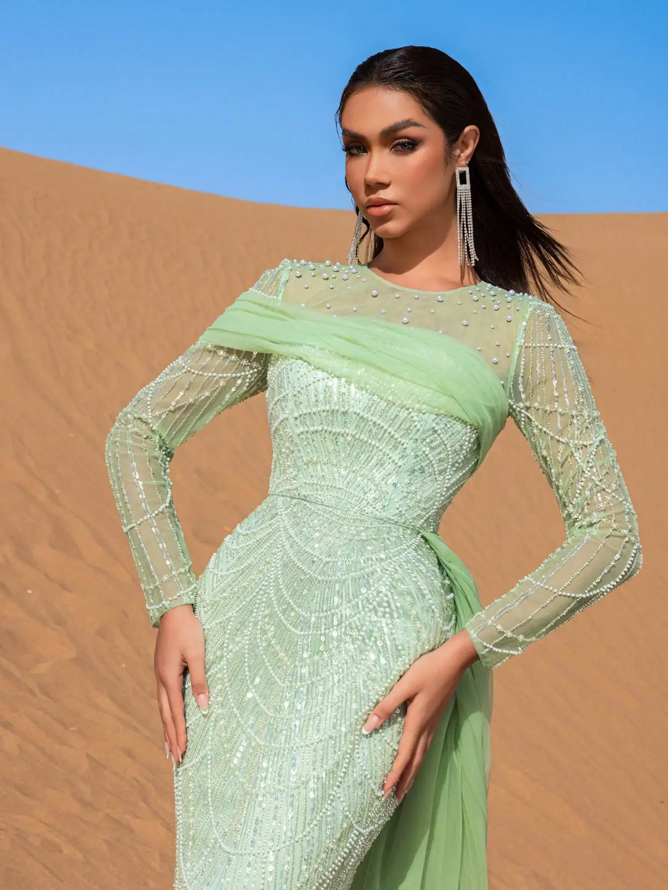 Luxury Tulle Overlay Mermaid Hem Beaded Detail Formal Evening Dress