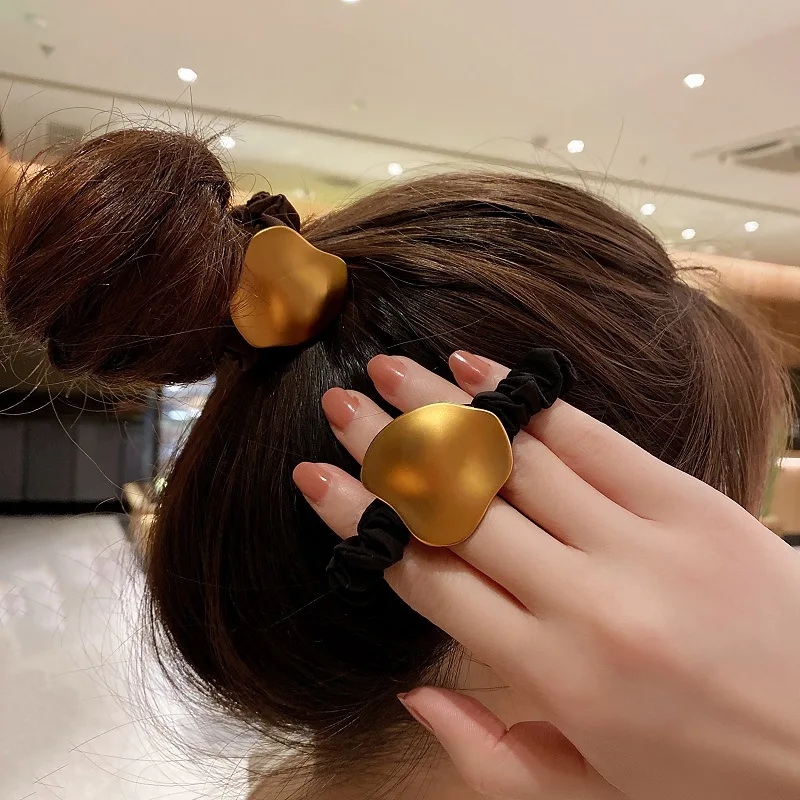 Irregular metal hair rope female south Korean small intestine hair circle web celebrity rope balls bronze horse head string