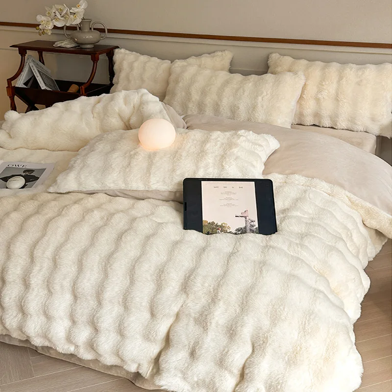 New Light Luxury and Warm Milk Fleece Sheet Pillowcase Rabbit Plush Quilt Cover Autumn and Winter Warm Bedding Set