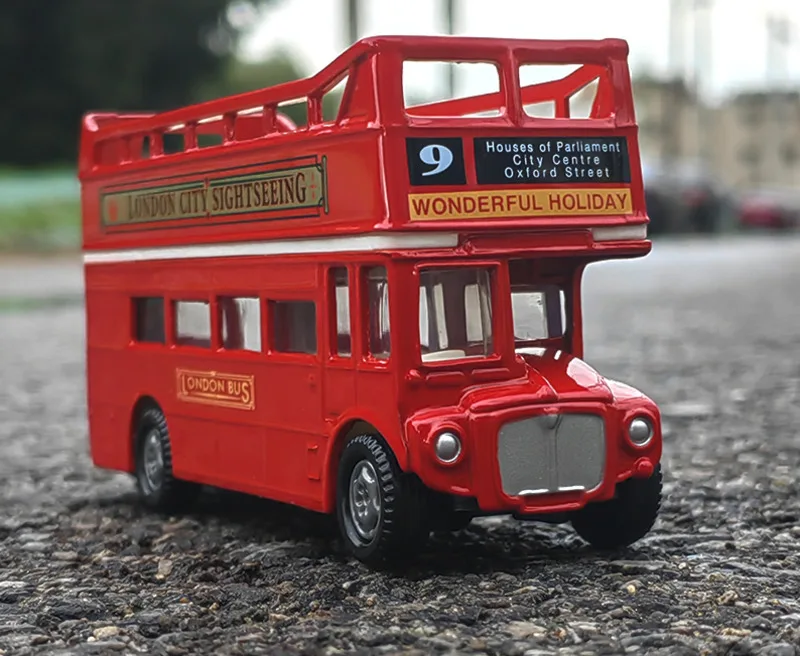 Neue Ankunft Sonderpreis Druckguss Metall Britischen Doppeldecker Bus Modell Möbel Display Sammlung Spielzeug Für Kinder