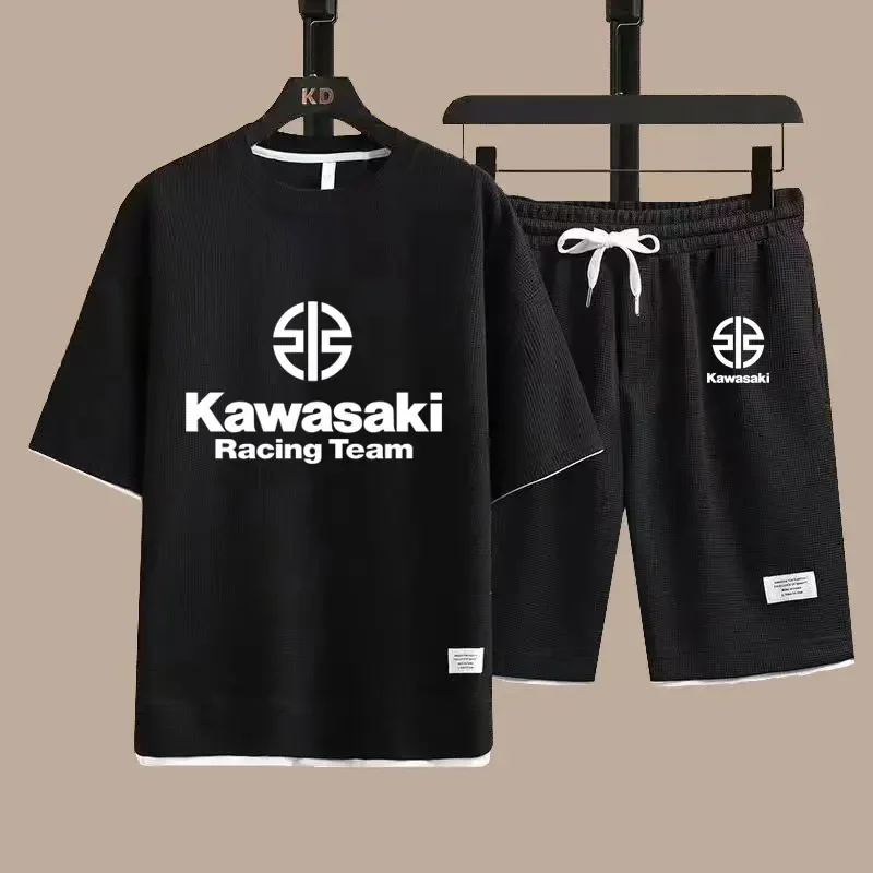 

2025 Summer Men's Kawasaki Motorcycle Tame Logo New Short sleeved Shorts Two piece Set Street Leisure Sports Fashion Set