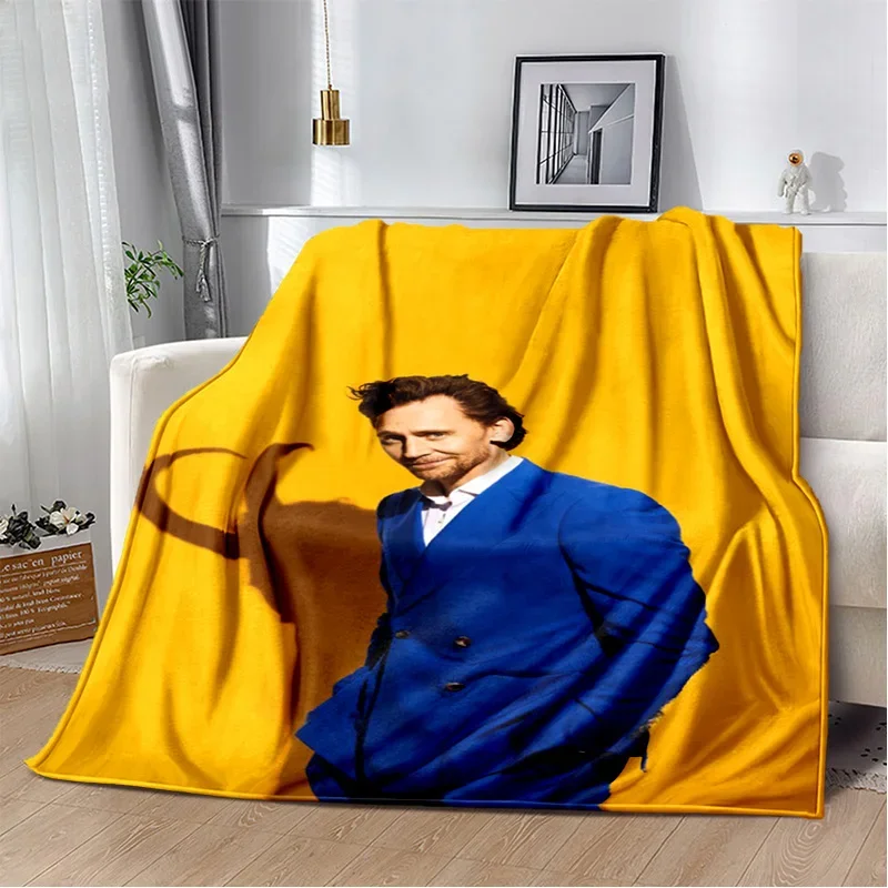 

Tom Hiddleston Actor Printed Blanket Leisure Sofa Blanket Home Sheet Sofa Office AirConditioning Soft LeisureTravel Customizable