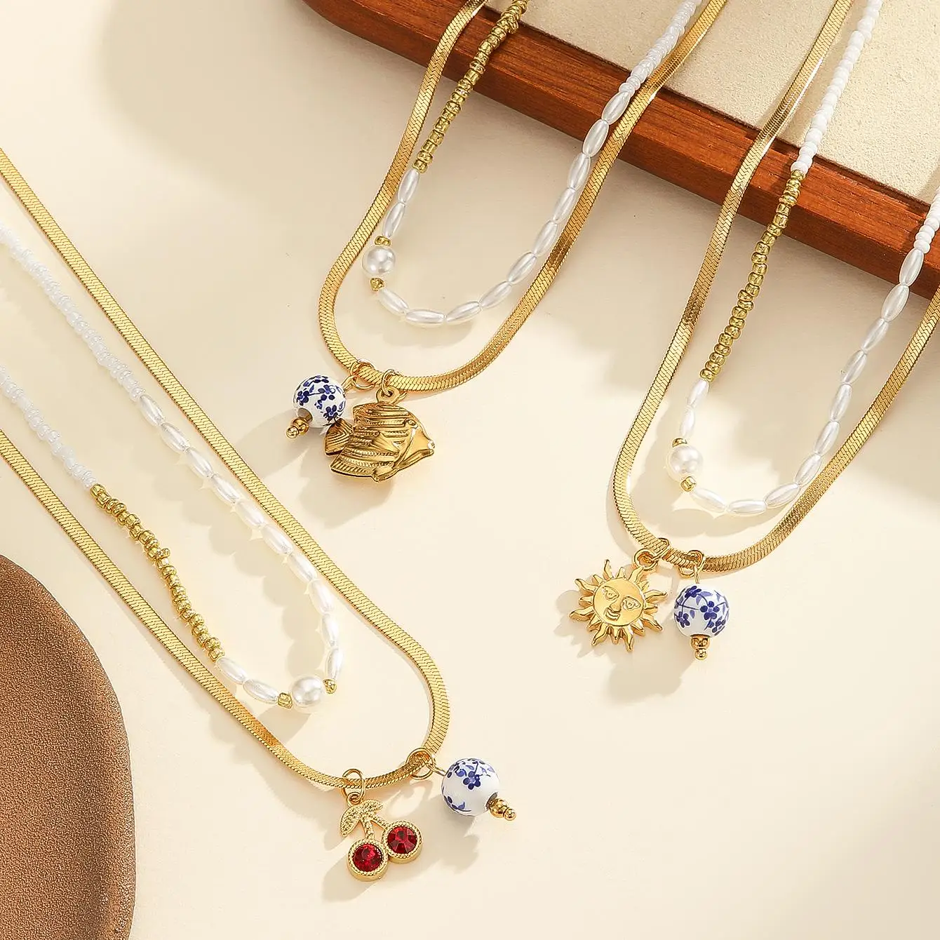 Fashion Ceramic Shell Necklace & Bracelet Set for Women