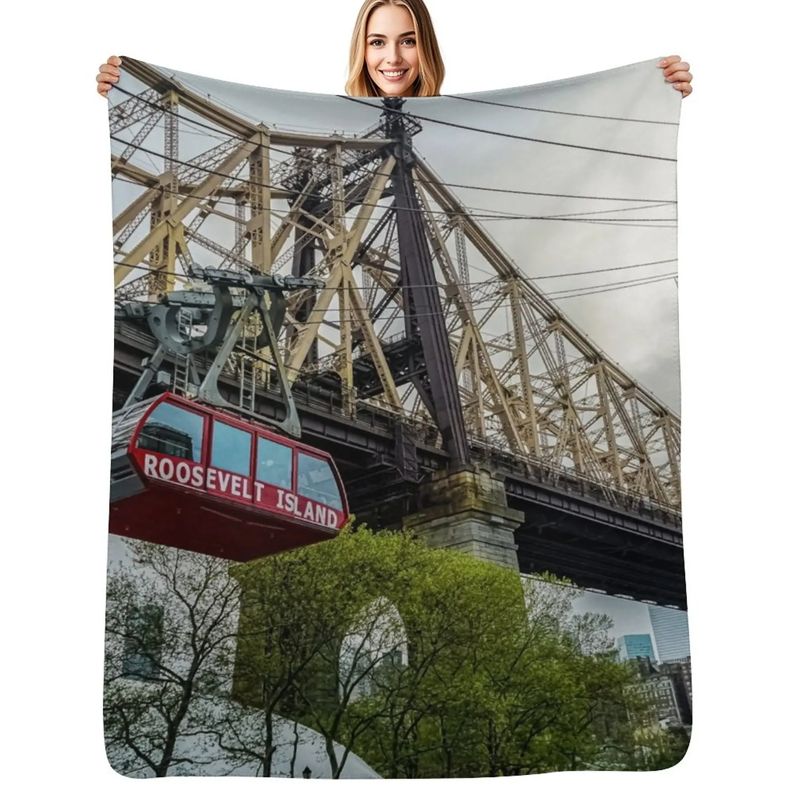 Roosevelt Island Tram, Queesnboro Bridge Throw Blanket Soft Sherpa Fleece Warm Blanket for Winter
