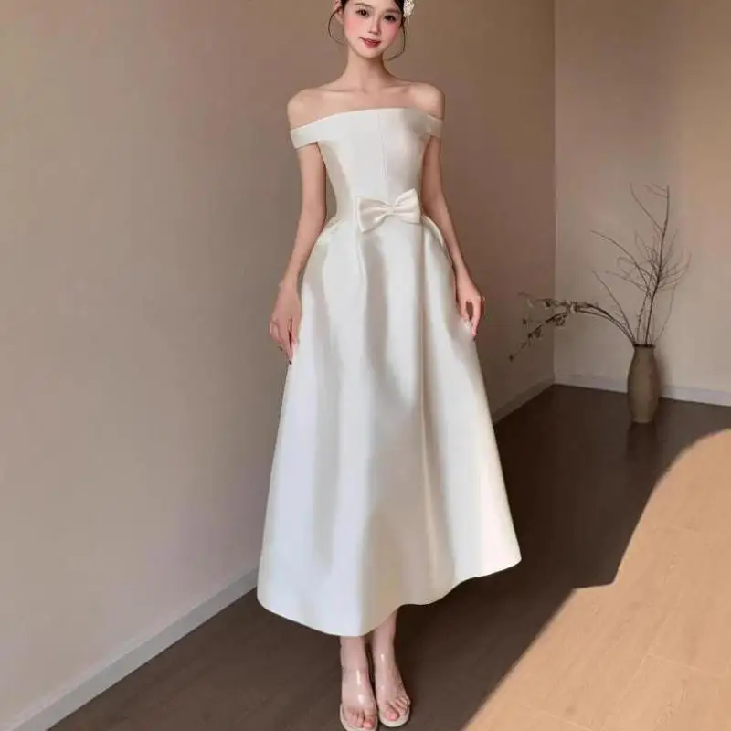 robe-de-mariee-ligne-a-pour-femmes-nouvelle-collection-elegante-epaules-denudees-pour-fete-d'anniversaire-en-satin-simple-robes-de-mariee-personnalisees