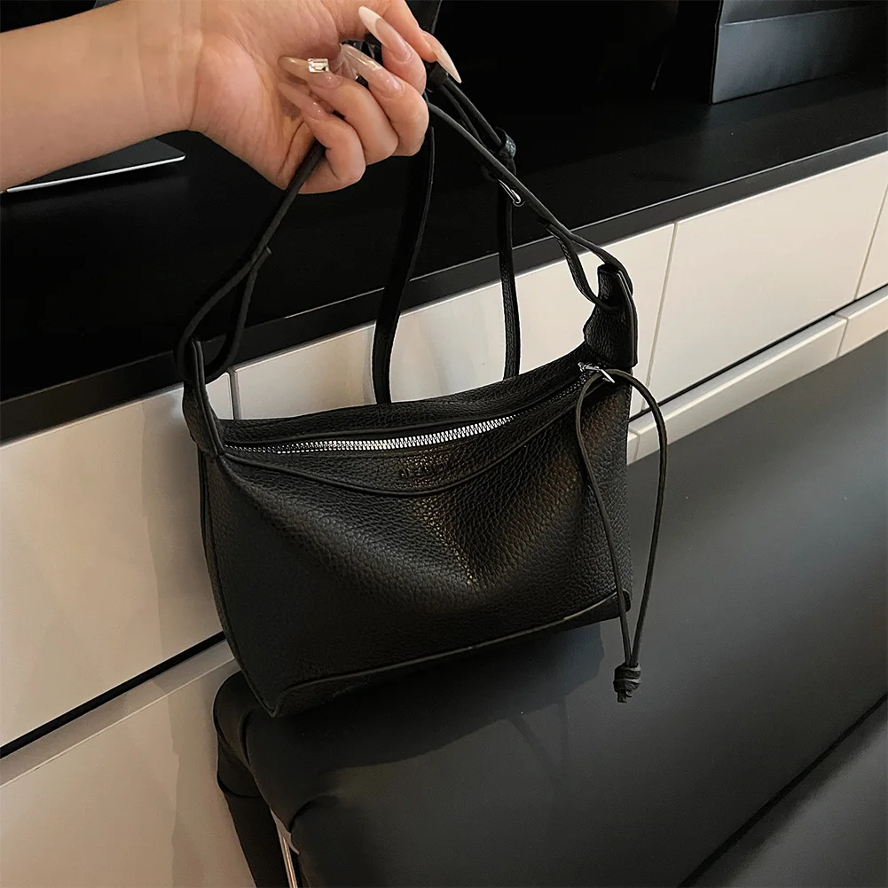 

PU Leather Messenger Bag with Zipper Crossbody Bag Tote Handbag for Women Work Travel Shopping
