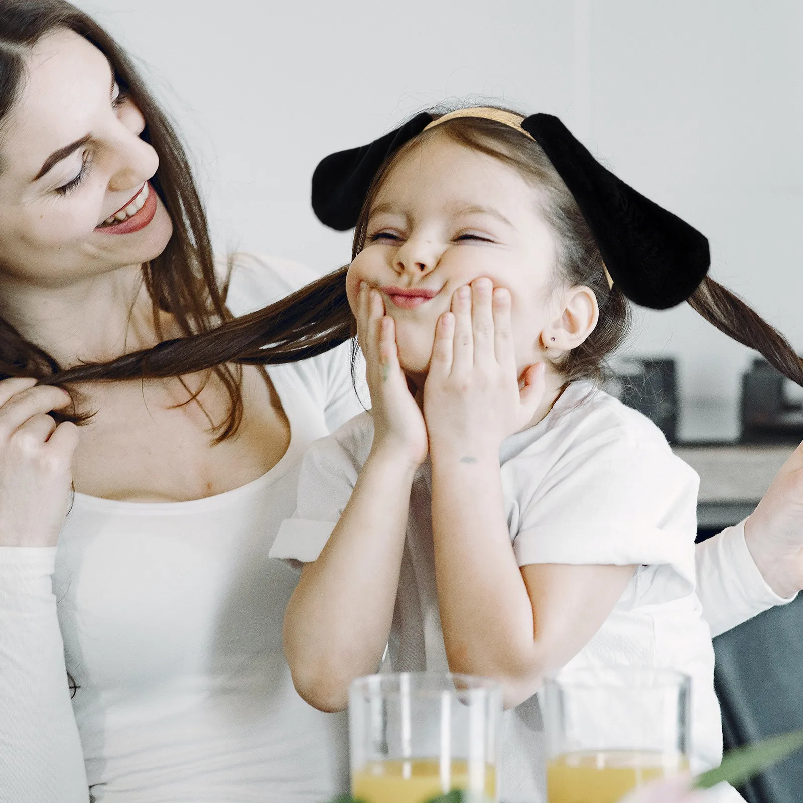 

Performance Prop Animal Headband Set with Cute Ears Bow Ties Tail for Children Costume Party Stage Show Animal Design Headdress