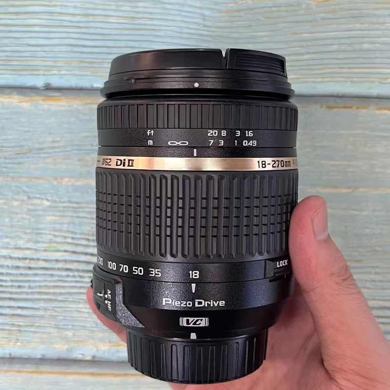 97% Nuevo, Lente de Zoom Todo en Uno Tamron con Enfoque Automático de 18-270 mm f/3.5-6.3 VC PZD para Cámaras DSLR Canon (B008)