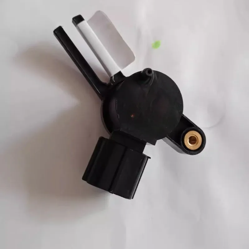 

Clutch Pedal Position Sensor Switch for Maxus V80 G10