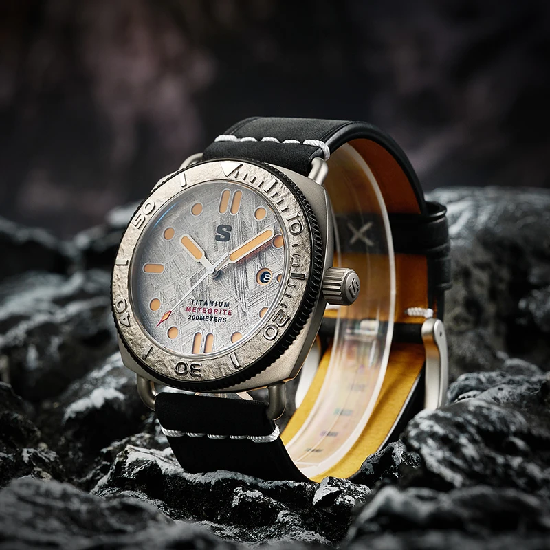 Stalingrad Masterpiece 45mm Meteorite Titanium Men\'s Automatic Watch 20ATM Resistance Sapphire Crystal Endurance Rubber Strap