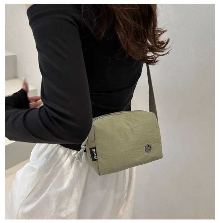Einfache Mini-Umhängetasche für Damen, Modische Sling-Bag, Kompakte Reißverschlusstasche, Handtasche für Ausflüge, Tägliches Pendeln, Lässige Crossbody-Tasche – Detail 17
