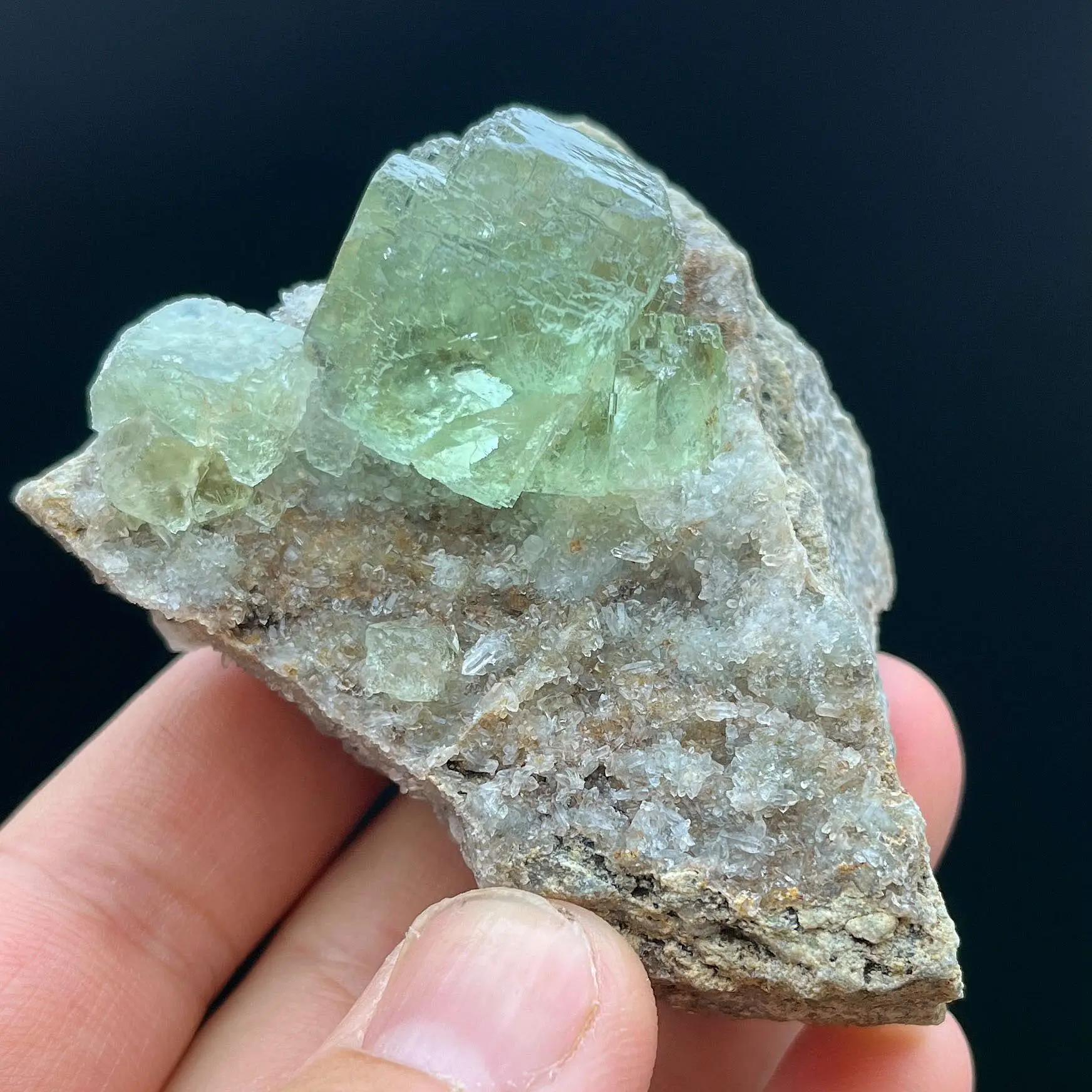 Natural Fujian QR code stepped green fluorite vitreous crystal specimen mineral home garden decoration