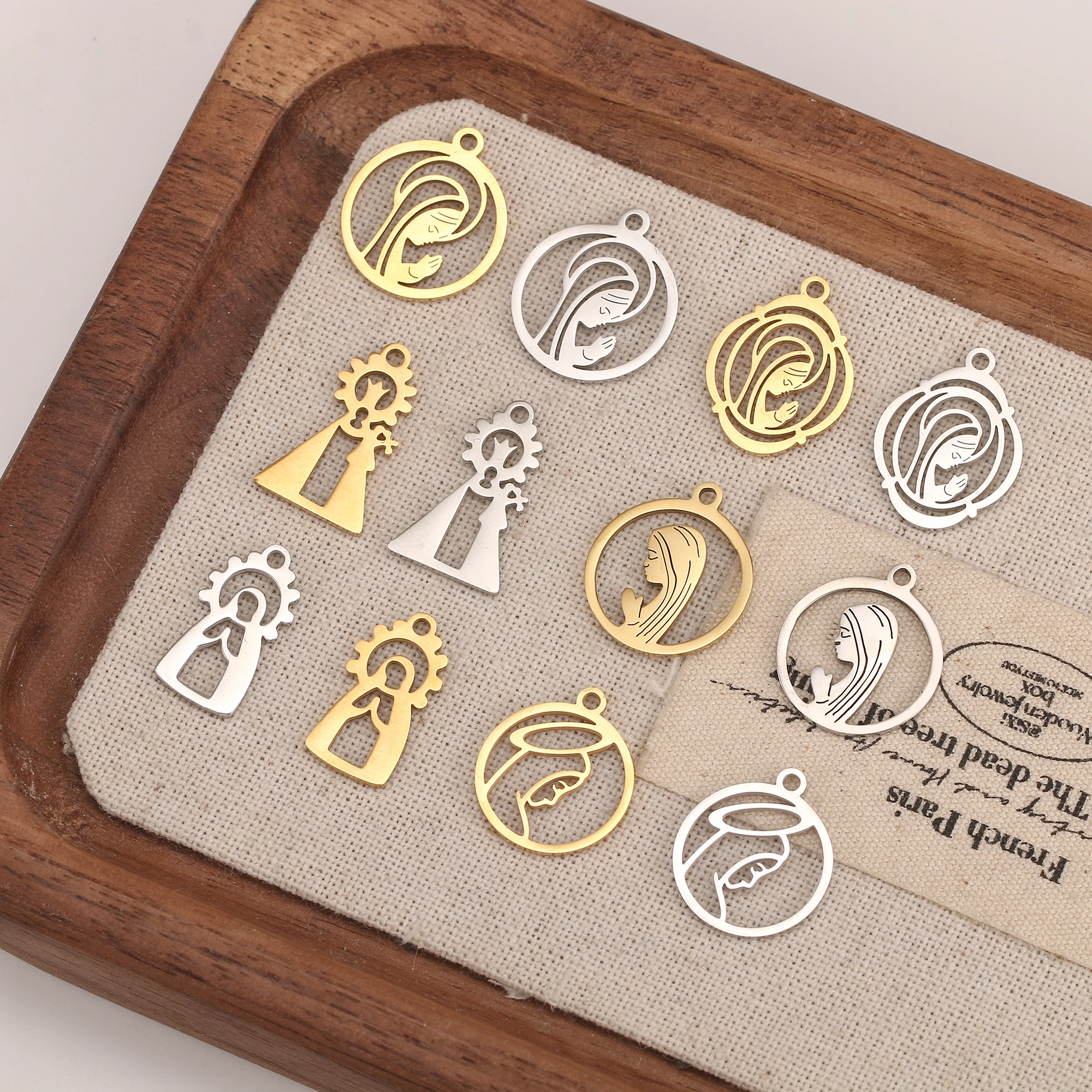 5 Stück hohle Jungfrau Maria Charm Edelstahl Engel Unsere Liebe Frau Anhänger DIY Armband Ohrring Spanien Katholiken Handwerk Schmuckherstellung – Detail 2
