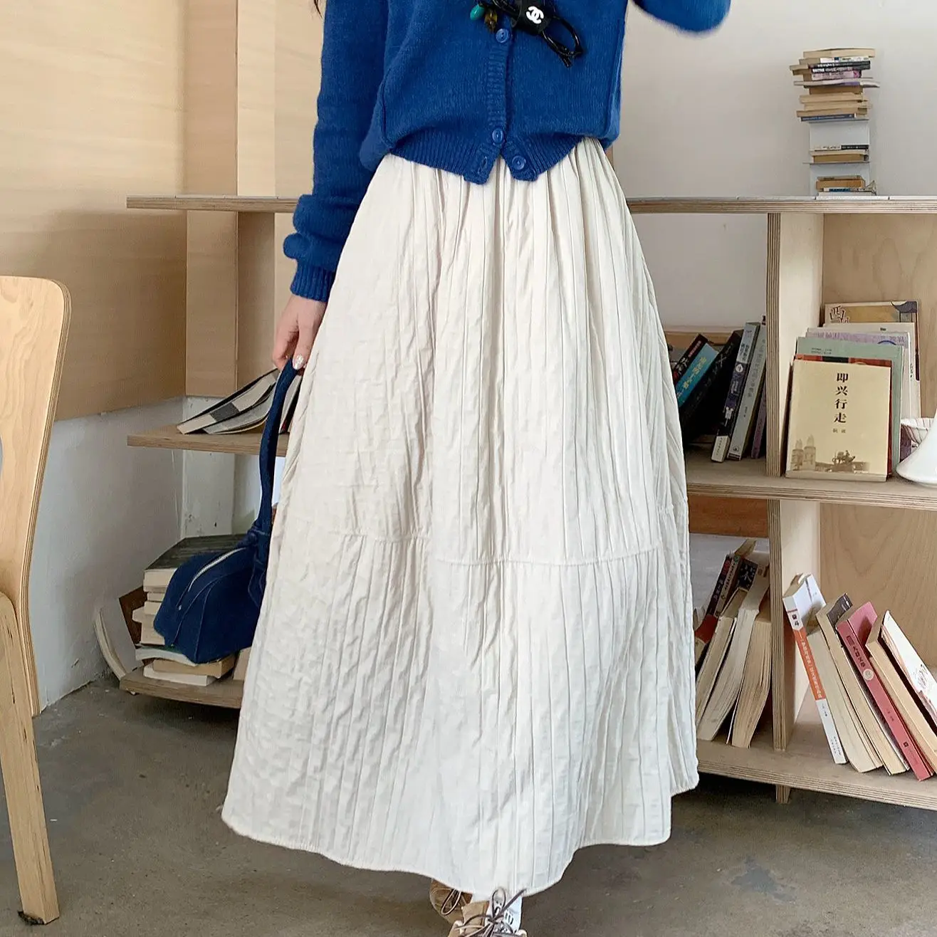 Vintage dreidimensionaler Blumenknospen-Halbrock für Damen, Herbst 2022, neuer, hoch taillierter, schlankmachender, bauschiger, mittellanger Rock