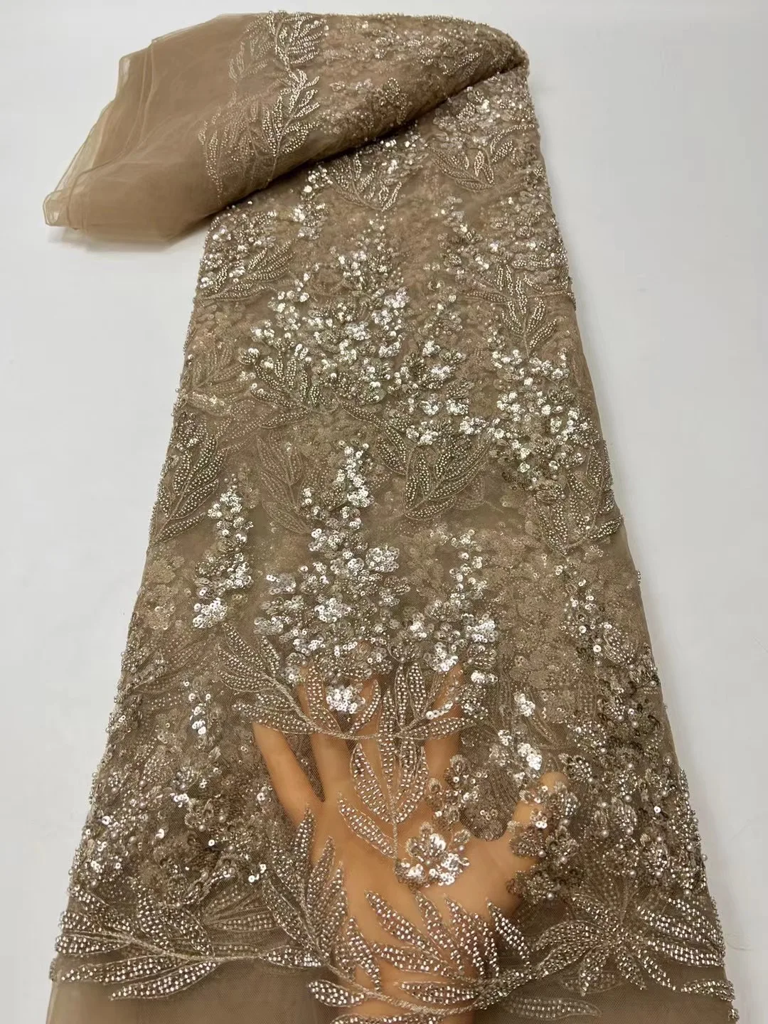 

African Luxurious Sequins Bead Lace Fabric High Quality 2023 Heavy Beads Embroidery French Tulle Lace For Nigerian Wedding Dress