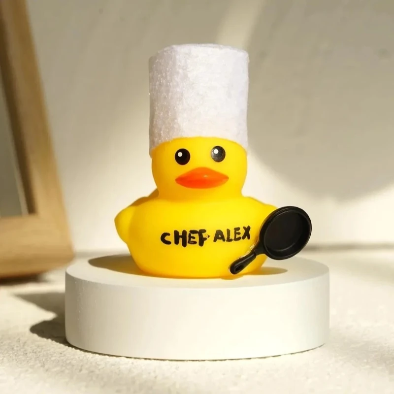 

50/100 шт. персонализированных резиновых уточек с именем, добавьте свое имя, желтая уточка, сувенир для вечеринки у бассейна, забавный подарок, игрушки для ванны, украшение для автомобиля