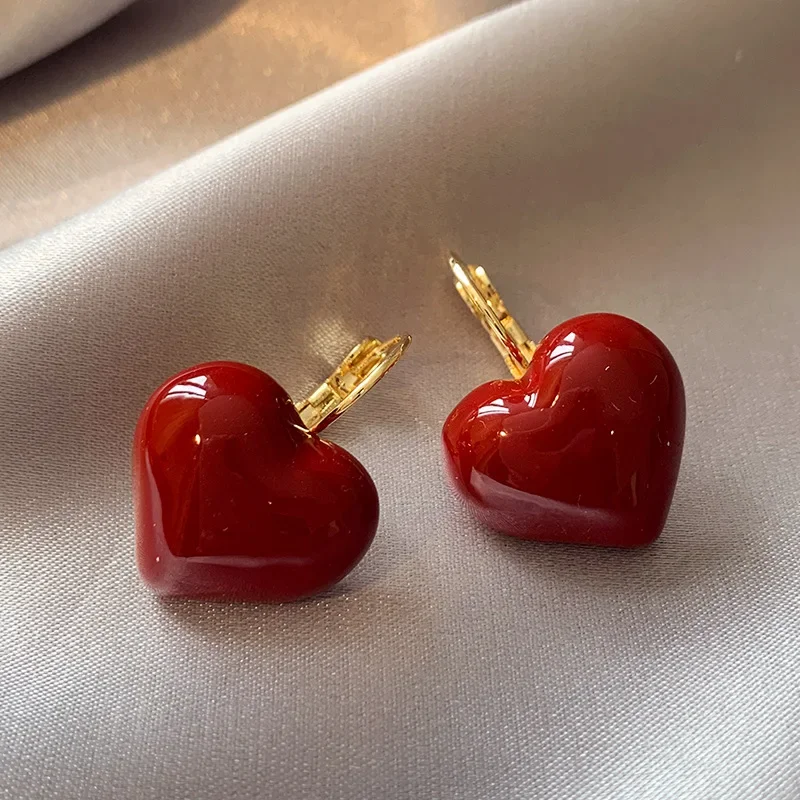 

Red Heart Ear Buckle Hoop Earrings for Women Girls Delicate Drip Glaze Peach Heart Design Earring Daily Party Jewelry Gifts