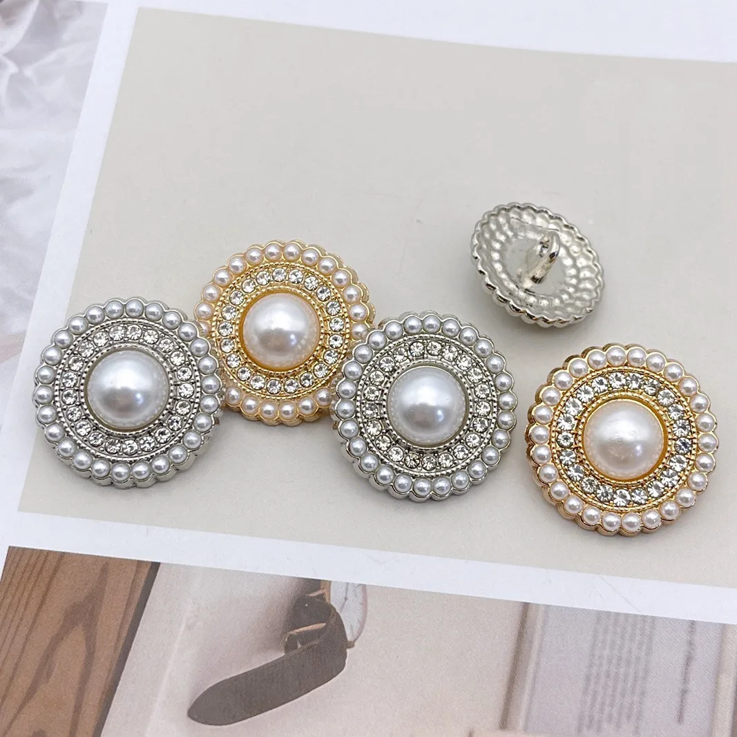 6Pcs Of Metal Fashion Pearl Diamond Round Buttons for Clothing DIY Exquisite Decorative Button Sewing