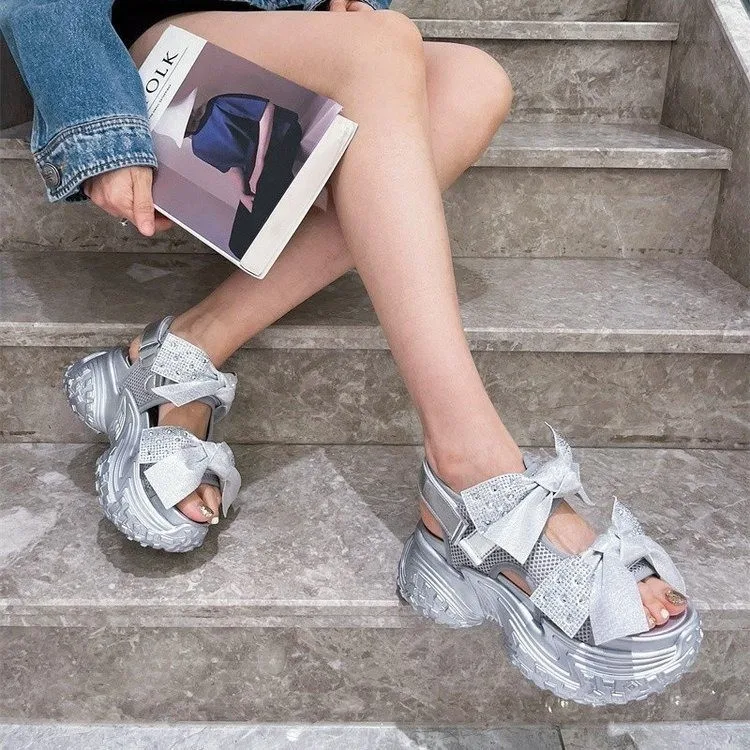 Luxe 2024 Zomer Nieuwe Dikke Zool Casual Sandalen Dames Strik Water Diamant Mode Veelzijdige Dames Sport Sandalen