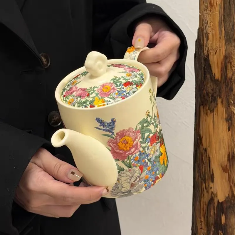 Korean Creative Flower Ceramic Teapot Simple Large Capacity Water Bottle Kettle Gift Box Home Bar Decoration Drinking Utensils - view 4