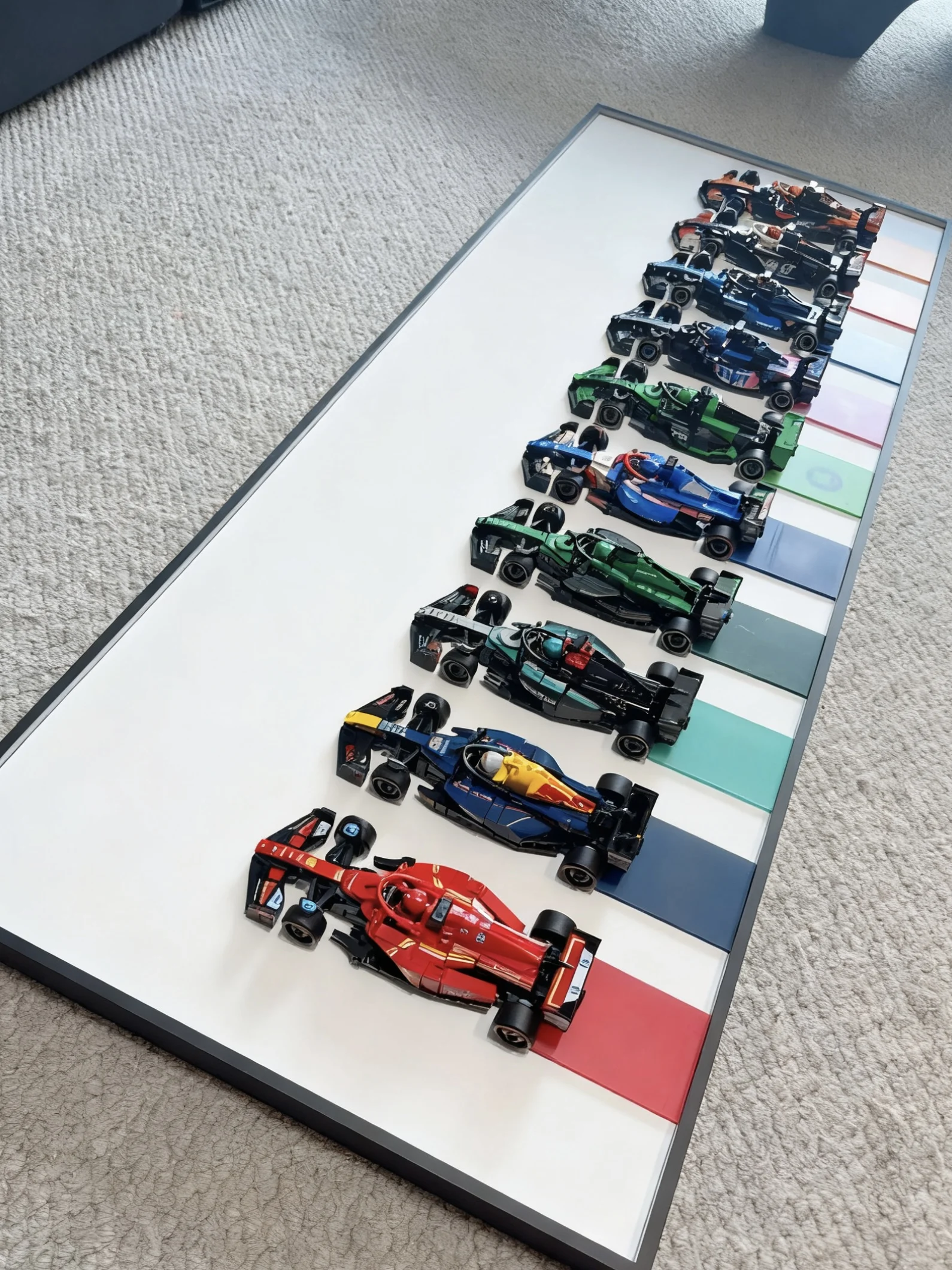 2025 منتج متوفر DIY مجموعة مكونة من 10 قطع لسيارة السباق 66802 نموذج تجميع الديكور ، هدية عيد ميلاد ، هدية الكريسماس #3