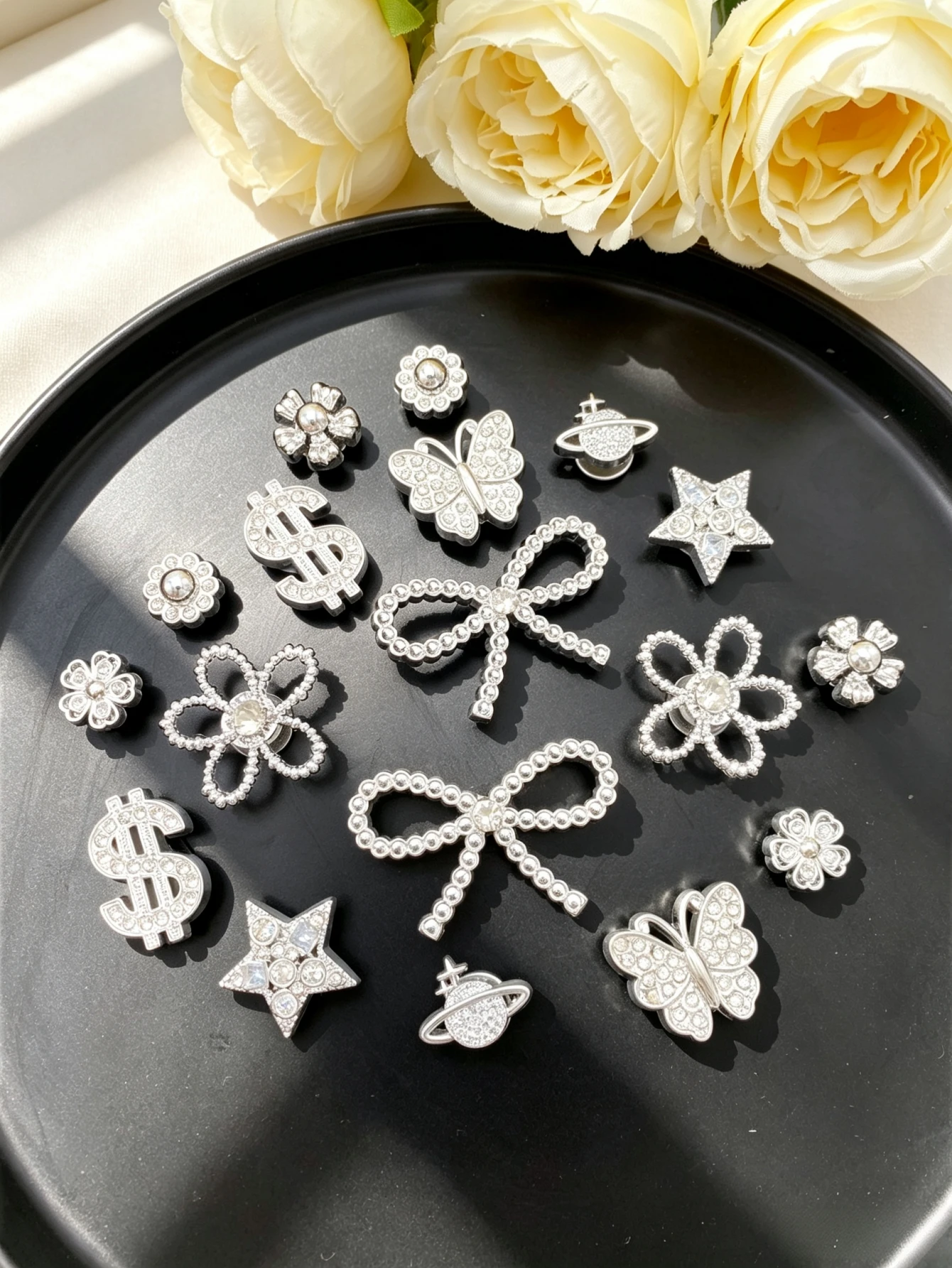 18-piece shoe decoration DIY casual shoe decoration - An interesting and versatile way to personalize your footwear