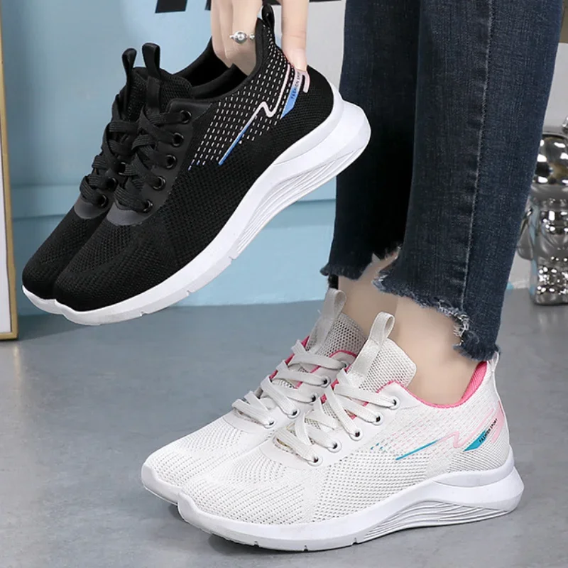 Women Mesh Flat Shoes Autumn New Fashion Mesh Breathable Running Non Slip Soft Sole Women Casual Sports Shoes Size 35 40