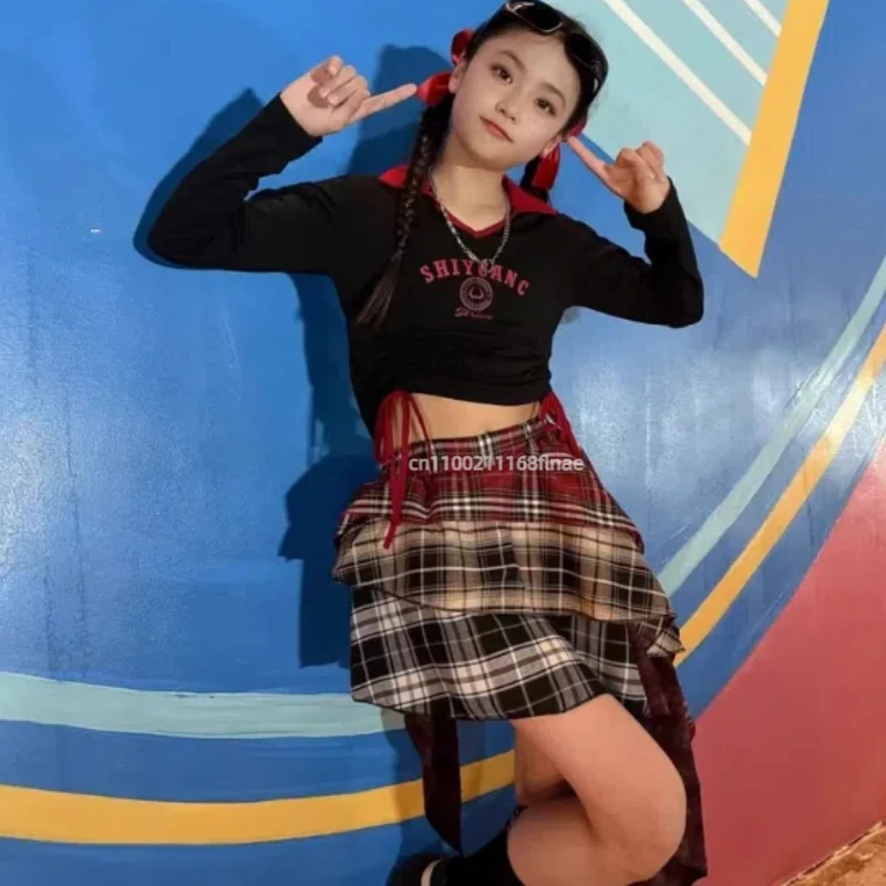 Traje de dança de rua infantil, top curto exposto para meninas, calças de saia xadrez, fantasia de performance de dança jazz