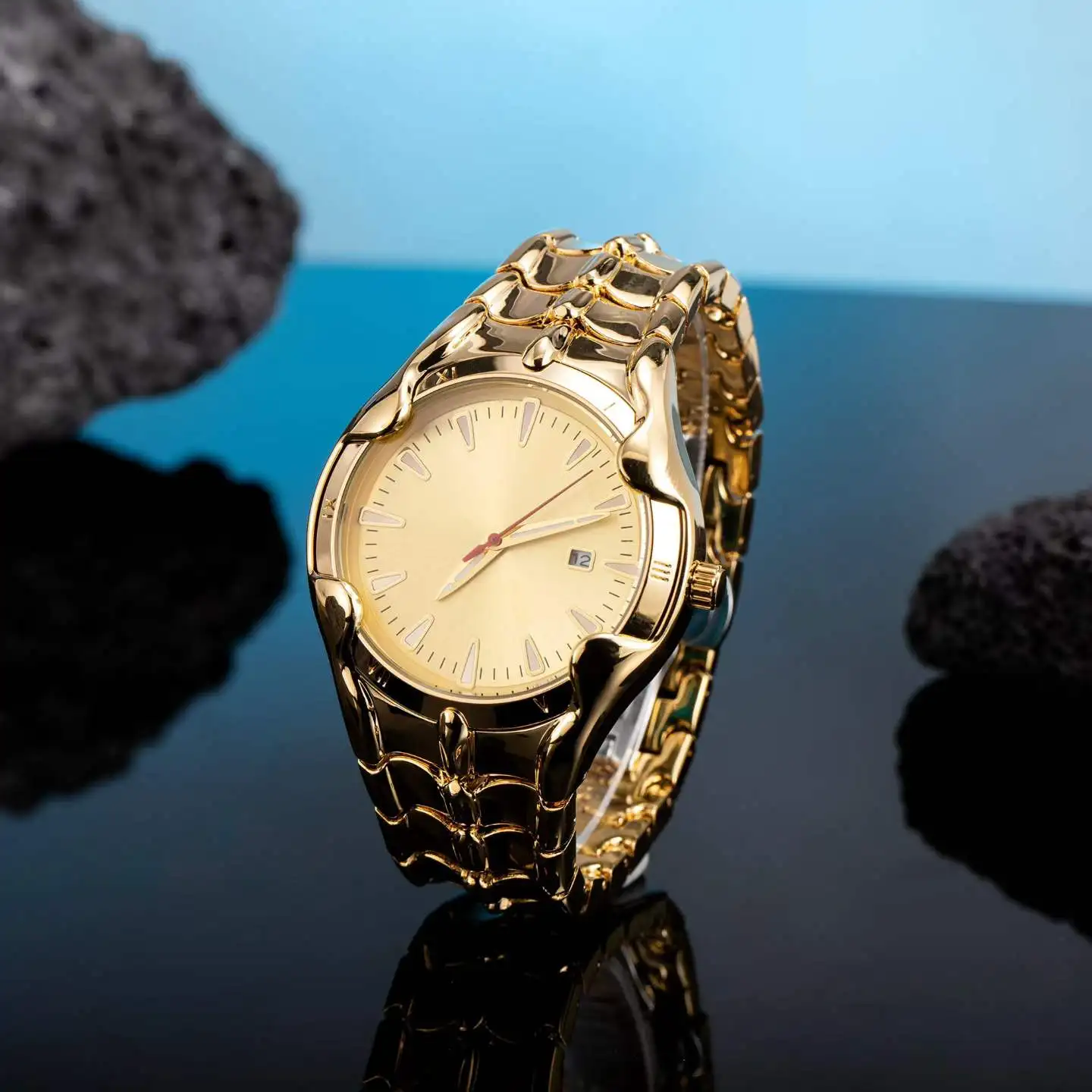 Medusa Relief Quartz Watch for Men with Snakebone Design, Y2K Millennium Retro Steel Bracelet, Waterproof Fashion Men's Watch