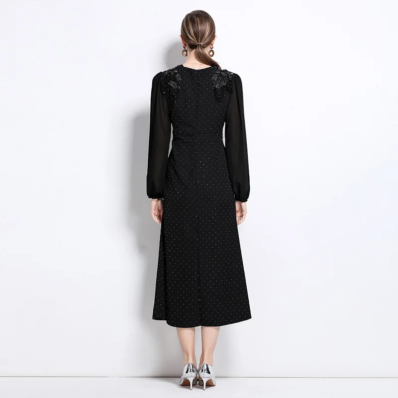 فستان أنيق ذو ياقة مستديرة وأكمام فانوس، موديل جديد لفصل الخريف، مصنوع من قماش سميك ومتوسط الخصر، مع مكونات أخرى.