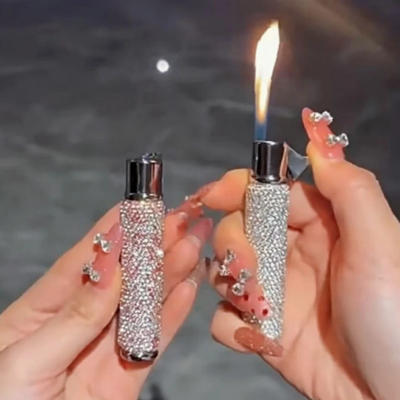 

High Aesthetic Luxury Diamond Inlaid Lighter Inflatable Outdoor Mini Portable Lighter Smoking Accessories Women's Smoking Gift