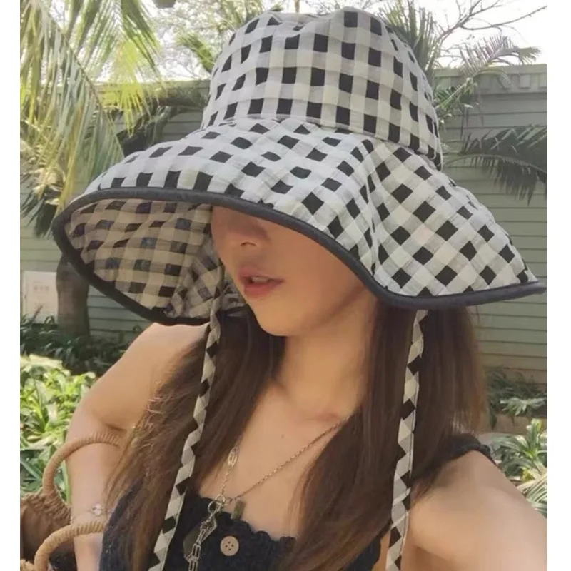 

Simple Fashion Large Brim Black and White Plaid Bucket Hat Spring and Summer Outdoor Breathable Leisure Lace-up Women Sun Cap