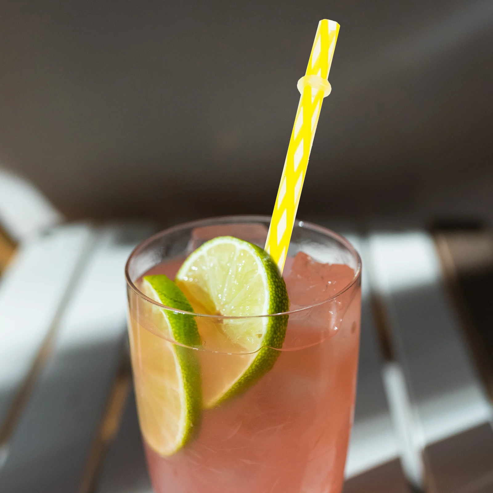 

Reusable Drinking Straws Mixed Colors Thick PP Material Dishwasher Safe Bendable Straw for Bottle Tumblers Parties Straw