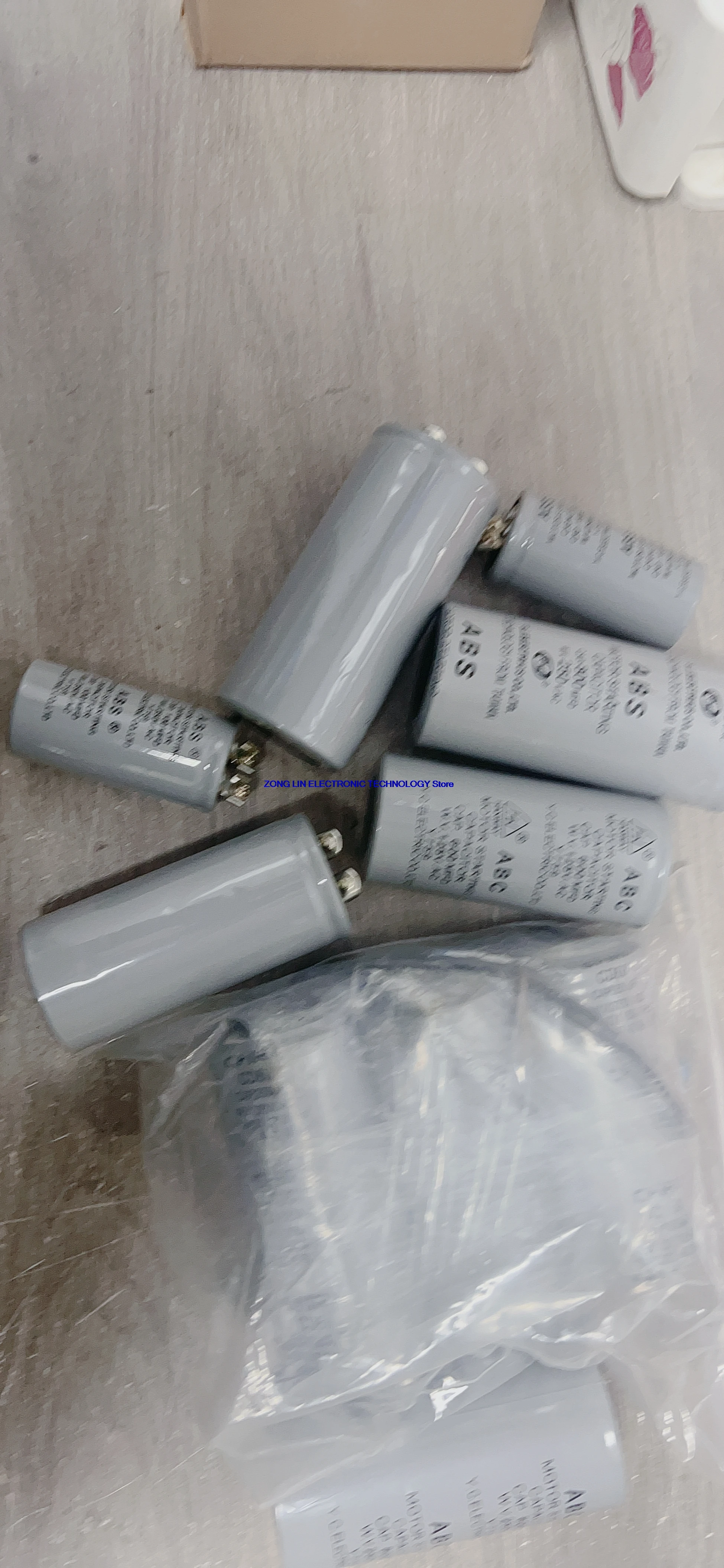 CD60 ABS motor starting capacitor 75UF~1200UF 250V ribbon terminal 150MFD    1PCS -1lot