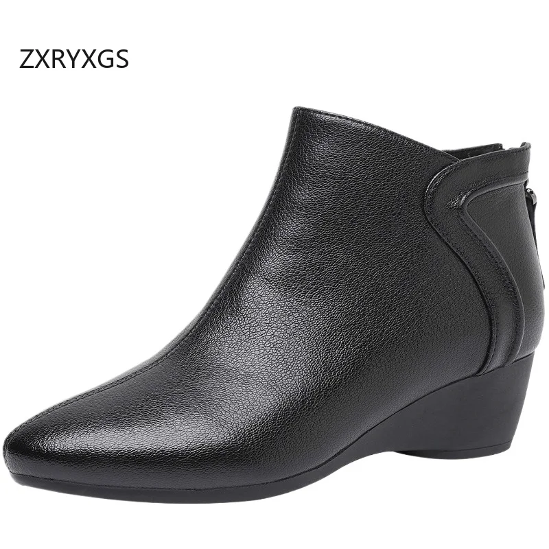 ZXRYXGS 2025 موضة جديدة وأشار جلد الغنم التمهيد الخريف الشتاء الأحذية أسافين مريحة النساء العصرية الأحذية قصيرة كبيرة الحجم