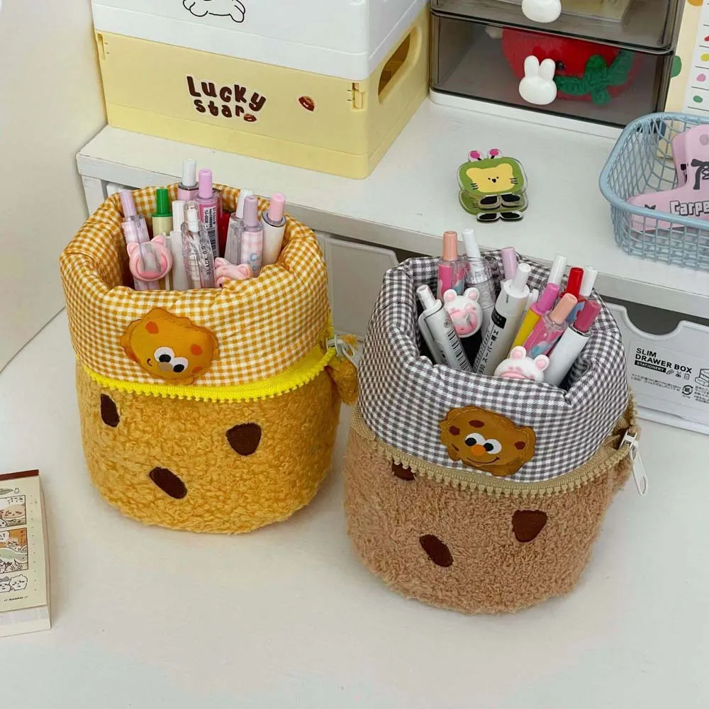 

Large Capacity Cookies Plush Pen Bag Snack Cookies Korean Ins Style Cartoon Cookies Plush Bag Soft Cute Zipper