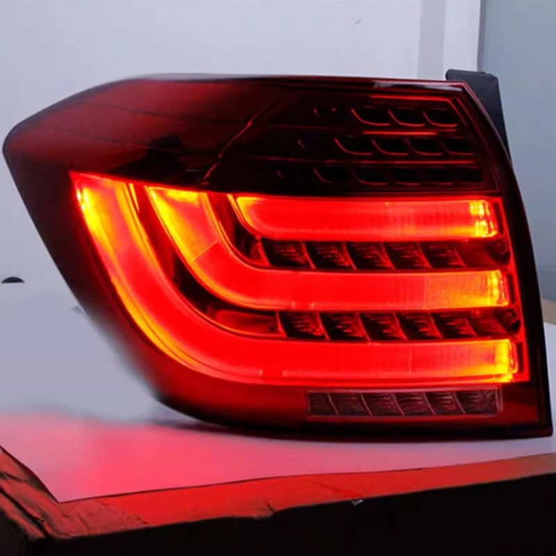 2PCS Suitable for 2012-2014 new Highlander tail light assembly modified LED running lights, brake lights, turn signals