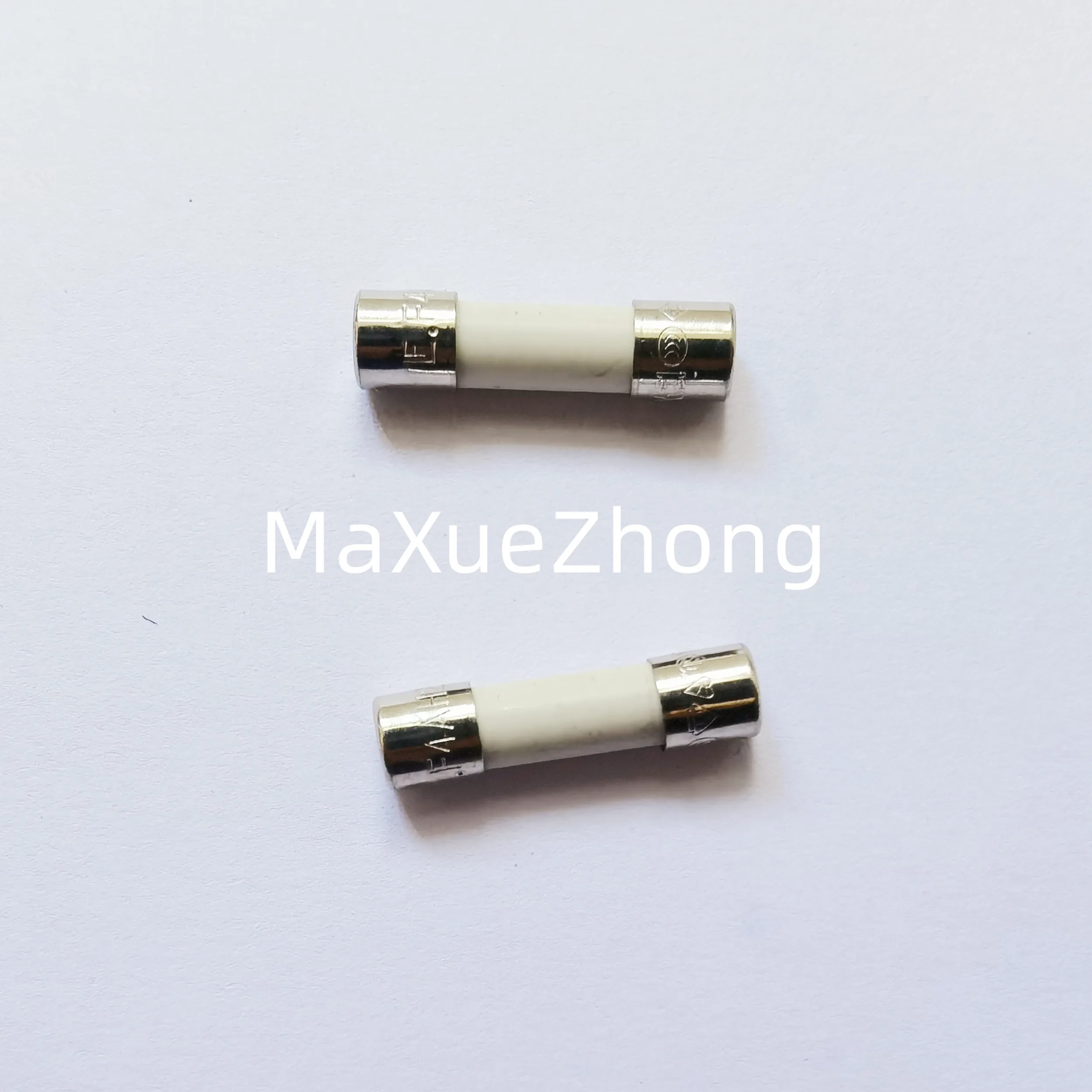 Original new 100% fever ceramic fuse tube 4A 250V F4AH250V 5*20MM