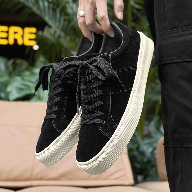 Student Solid Skate Shoes Unisex Low Sneakers Breathable Lightweight Non Slip Wear Resistant Daily Street Canvas Footwear