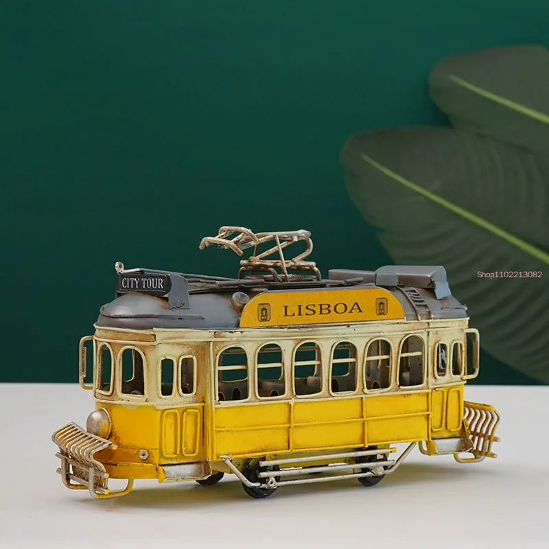 Retro Home Decoration Handicrafts Aesthetics Accessories Industrial Wind Tram Miniature Model Youth Room Steampunk Gi